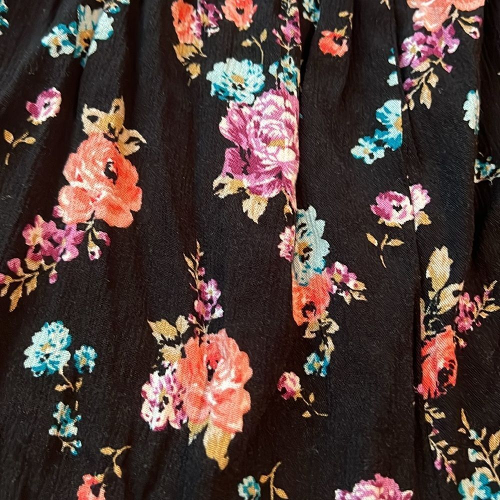 Jolt Black Floral Romper Women’s Large Puff Sleeve Smocked Boho Rayon - Picture 3 of 9